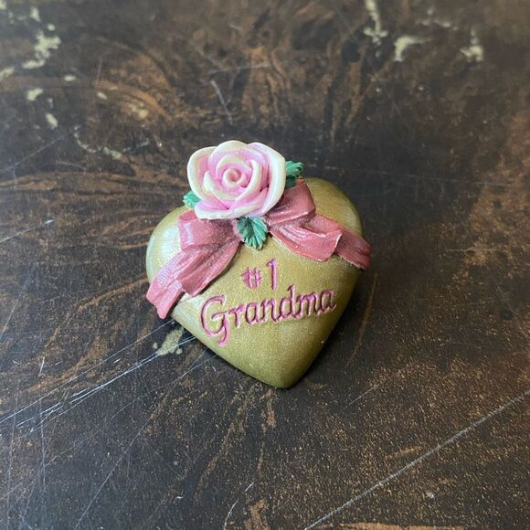 Vintage #1 Grandma Heart and Rose Brooch Pin - Picture 1 of 4